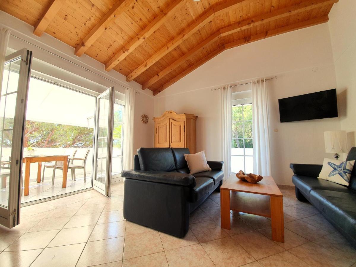 Villa Lucija Rab Town Exterior photo