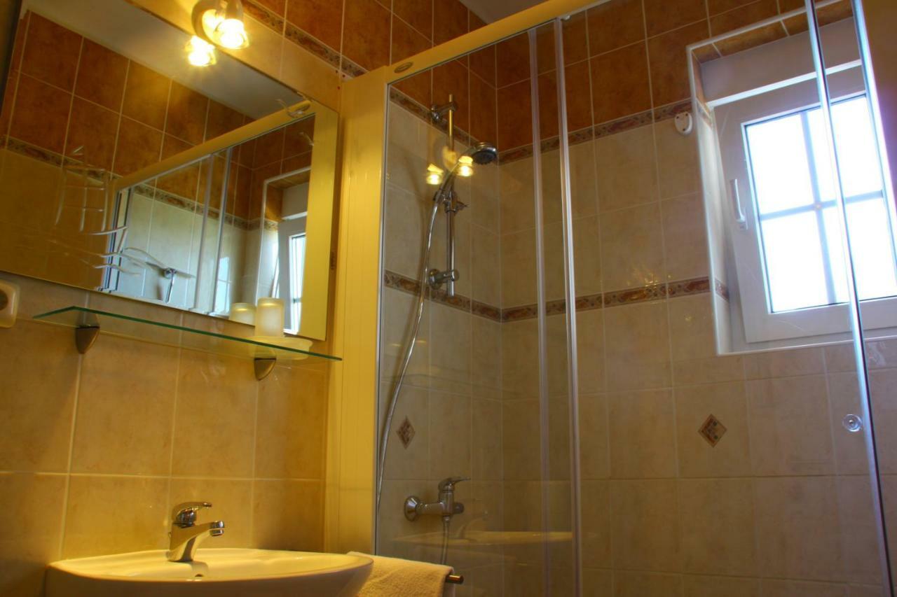 Villa Lucija Rab Town Room photo