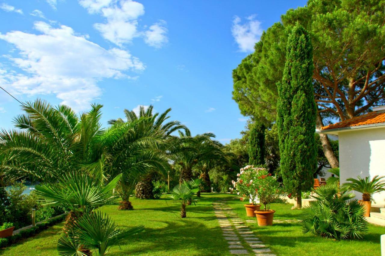 Villa Lucija Rab Town Exterior photo